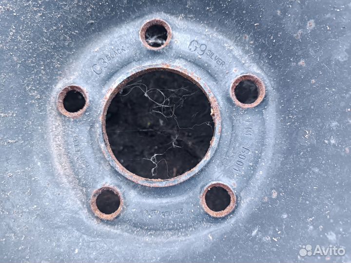 Продам диски размер 16