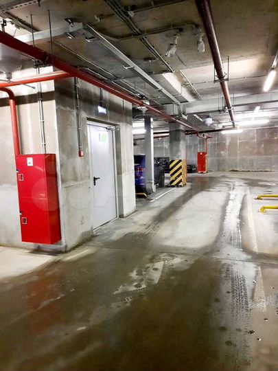 Машиноместо, 16 м²