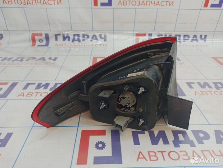 Фонарь задний наружный правый Ford Mondeo 4 (BD) 1
