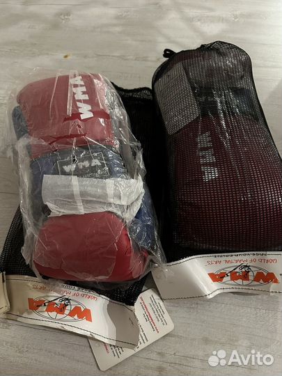 Перчатки для бокса 10,12 oz новые