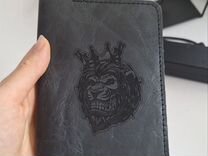 Обложка на паспорт с гравировкой льва