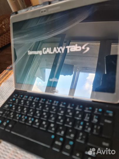 Планшетный комьпьютер