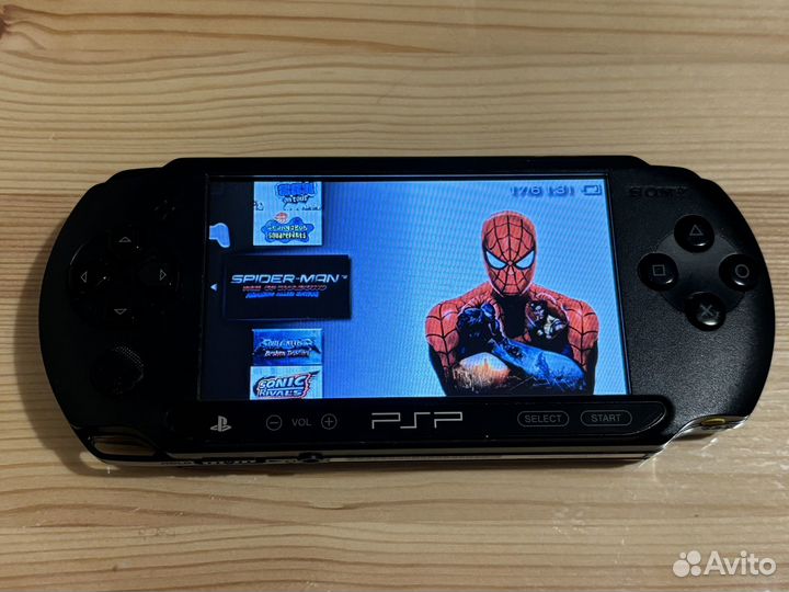 Sony PSP E1008 Street 16gb прошитая с играми