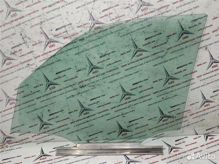 Стекло переднее правое Mercedes E-Class W210 зел