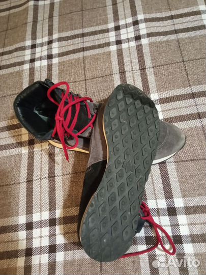 Кроссовки утеплённые натуральная кожа р.41,5-42