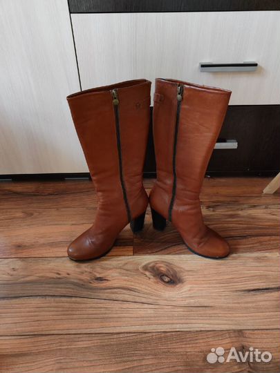 Кожаные демисезонные сапоги 38 размер