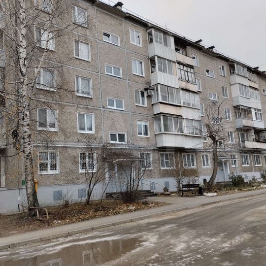 2-к. квартира, 46,4 м², 2/5 эт.