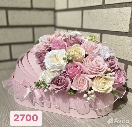 Букет на выписку из мыльных цветов