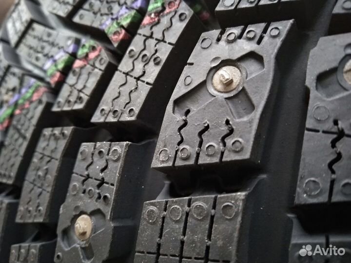 Continental IceContact 3 235/60 R17 T