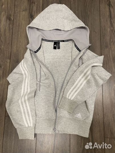 Спортивная кофта adidas женская