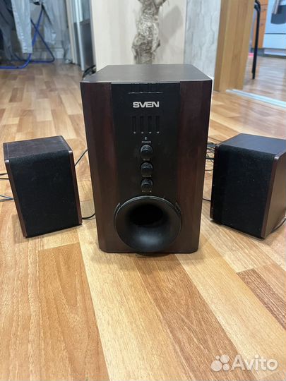 Колонки sven с саббуфером