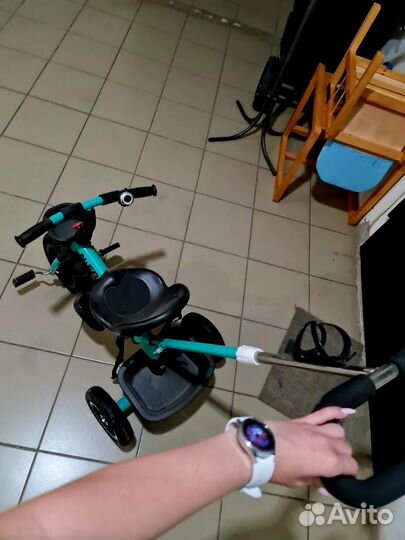 Детский велосипед трехколесный с ручкой