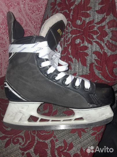 Хоккейные коньки bauer S140