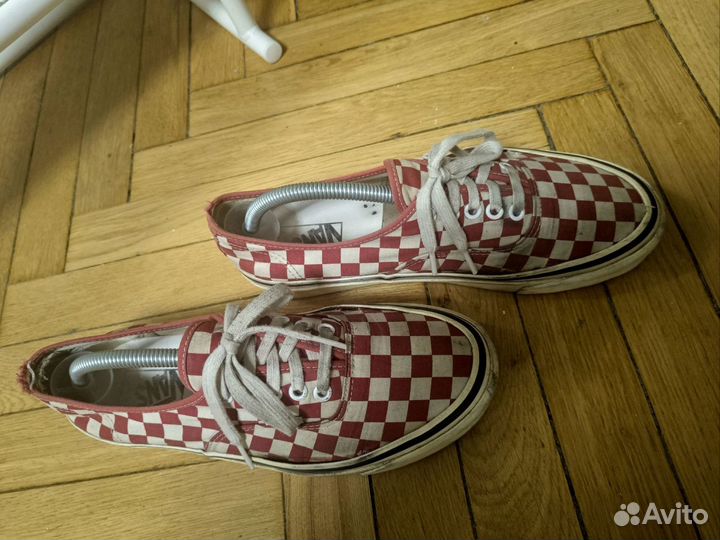 Vans authentic style 44