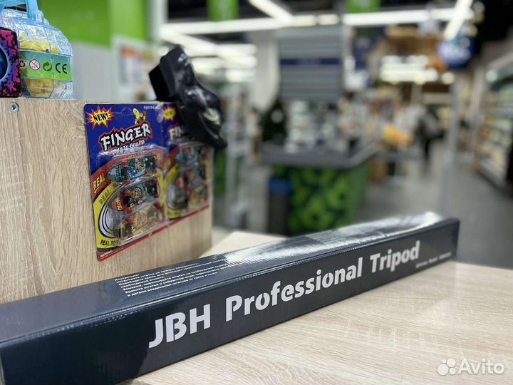 Штатив высокий