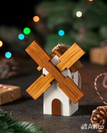 Ёлочная игрушка из дерева 