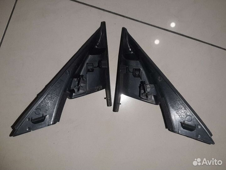 Уголки передние зеркала Субару Импреза GH 2009г.в