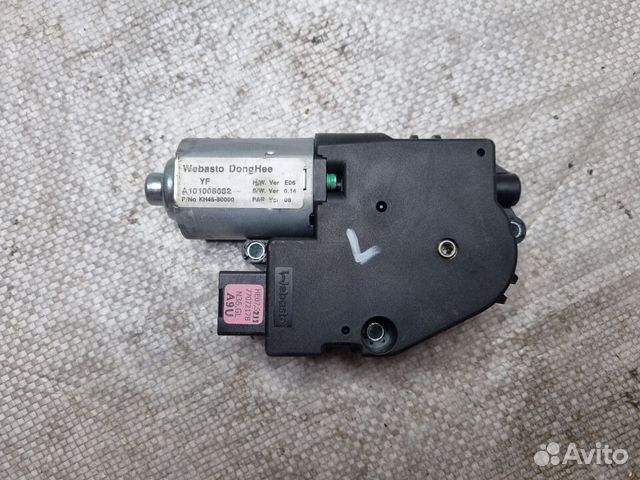 Мотор люка крыши левый Хендай Соната 6 YF