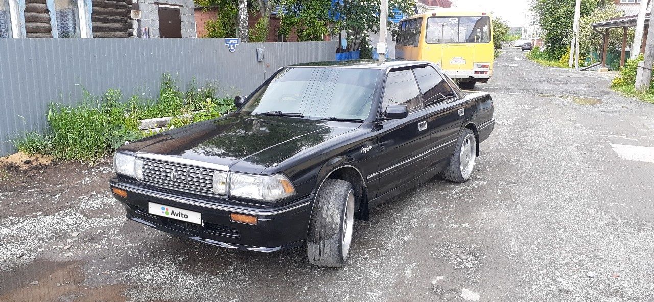 Toyota Crown: фото владельца