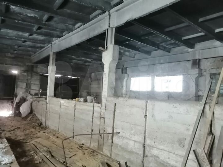 Здание, 379 м²