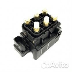 Блок клапанов пневмоподвески Mercedes R-class W251