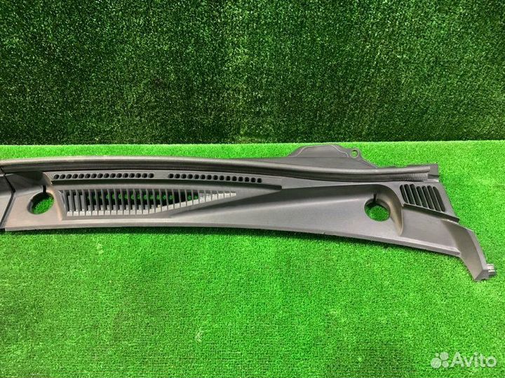 Решетка под лобовое стекло Suzuki Escudo TDA4W