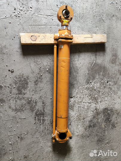 Гидроцилиндр 50-26-570сп (брмз)