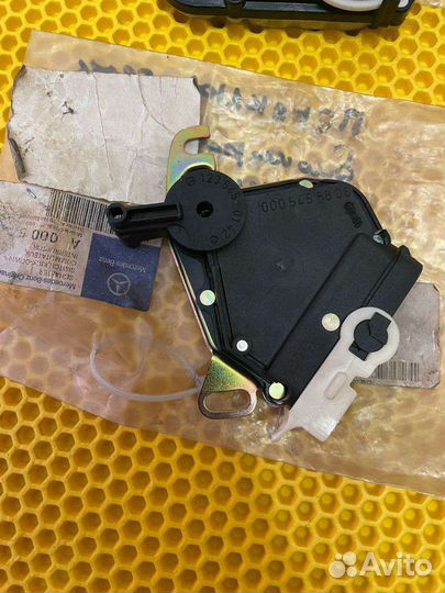 Датчик заднего хода mercedes