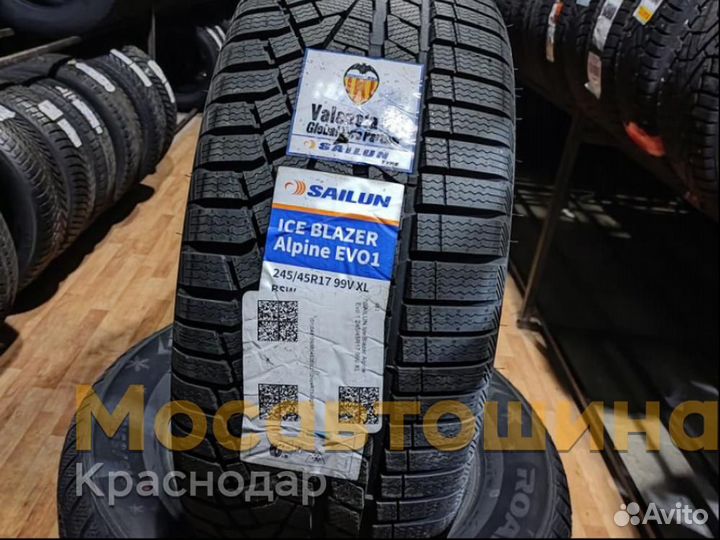 Sailun Ice Blazer Alpine EVO1 245/45 R17 99V