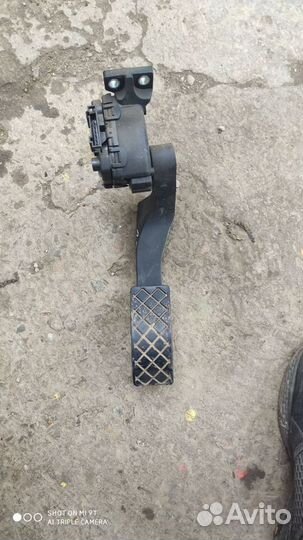 Педаль акселератора Audi A8 D3