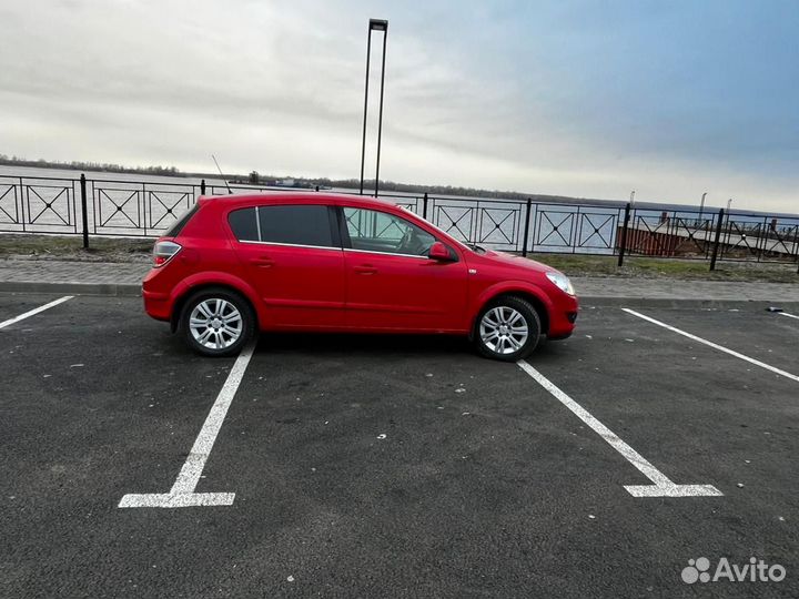 Opel Astra 1.6 МТ, 2012, 173 449 км