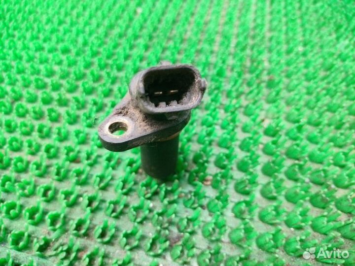 Датчик положения коленвала Opel Corsa C Z10XEP