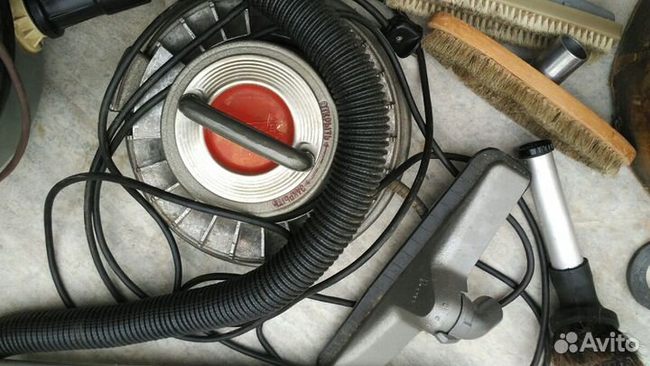 Запчасти от пылесоса Уралец