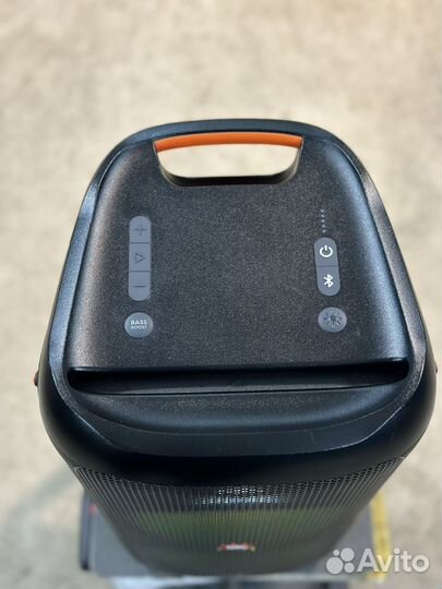 Продам колонку JBL Parti Box 100