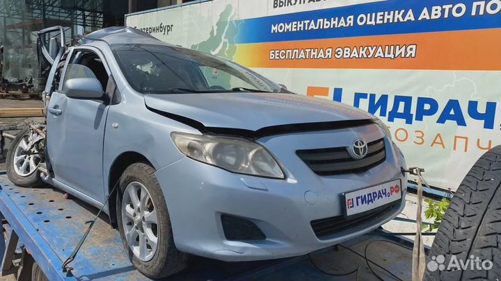 Крышка зеркала внутренняя правая Toyota Corolla (E