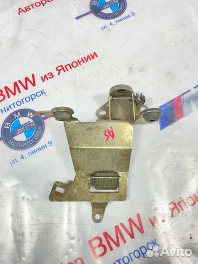 Крепление клапанов печки Bmw X5 E53 M54B30 2003