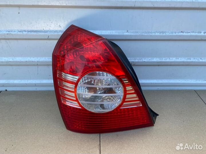 Фонарь задний левый Hyundai Elantra 3 XD