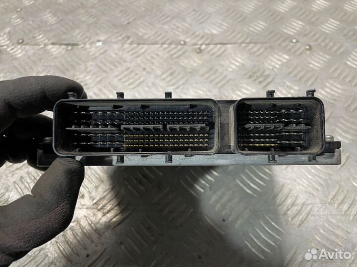 Блок управления гибридной установкой Lexus GS (3)