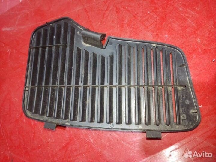 Крышка фонаря задняя правая Opel Astra G хетчбек