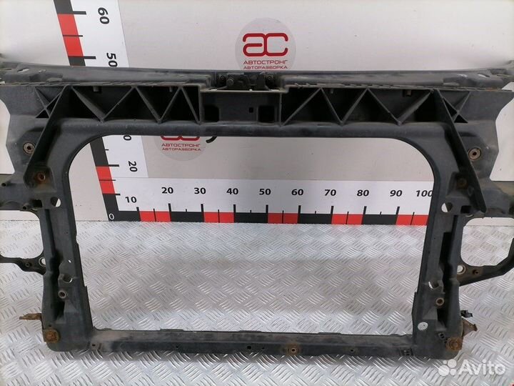 Панель передняя/телевизор (в сборе) Audi TT