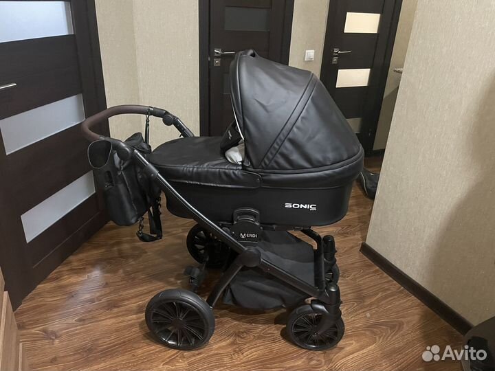 Детские коляски 3 в 1 из эко кожи