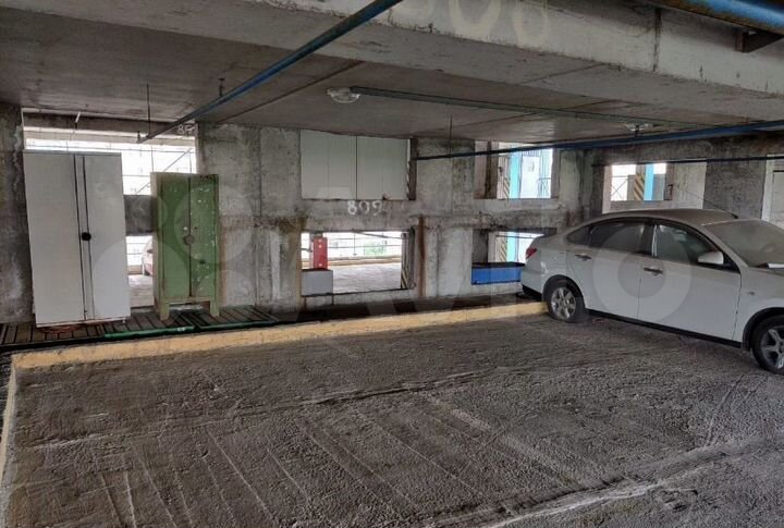 Машиноместо, 14 м²