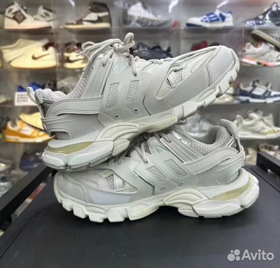 Balenciaga Track