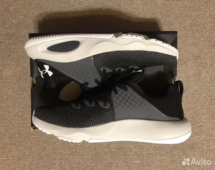 Кроссовки Under armour hovr Rise 3