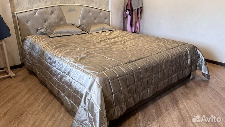 Кровать 200Х180 без матраса