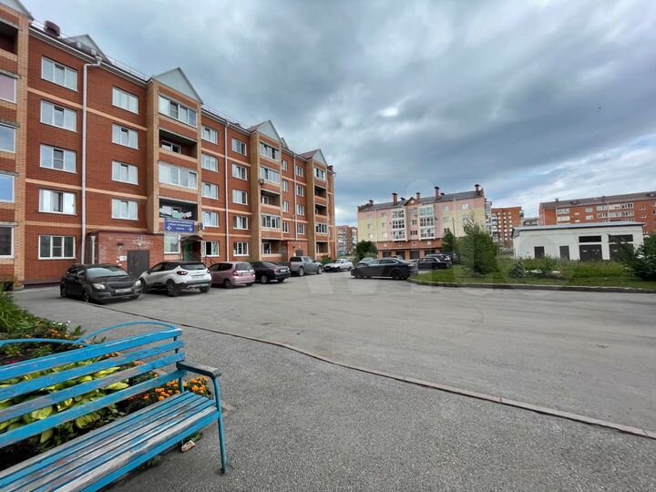 3-к. квартира, 80,9 м², 2/5 эт.