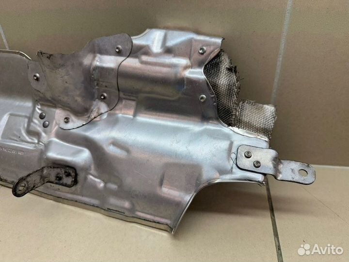 Тепловой экран Mercedes-Benz E W213 2.0 OM 654.920