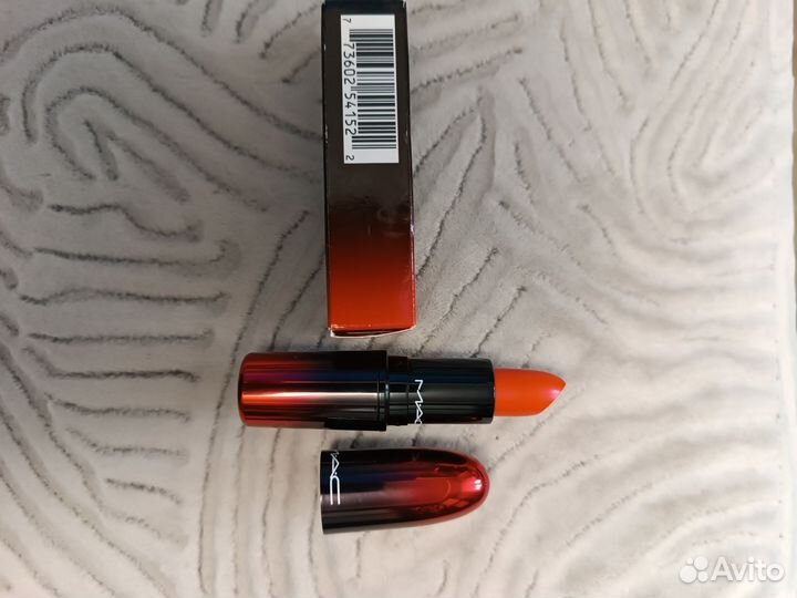 Губная помада Mac