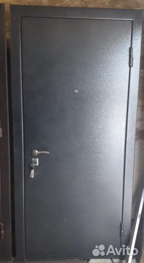 Входные металические двери