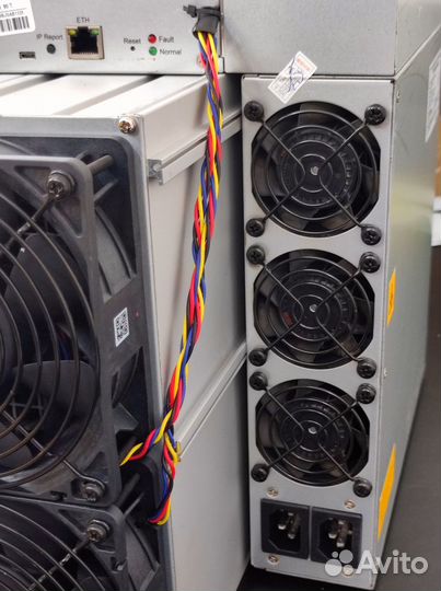 Asic майнер Bitmain Antminer S19